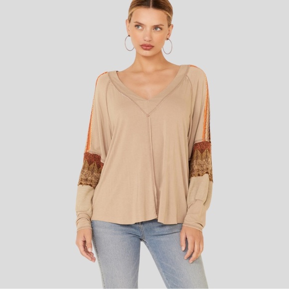 POL Tan Contrast Crochet V-Neck Long Sleeve Top Size S - Picture 1 of 7